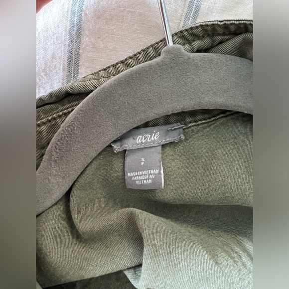 Aerie army green utility romper with pockets size small - Picture 5 of 5
